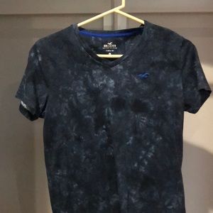 Hollister tee